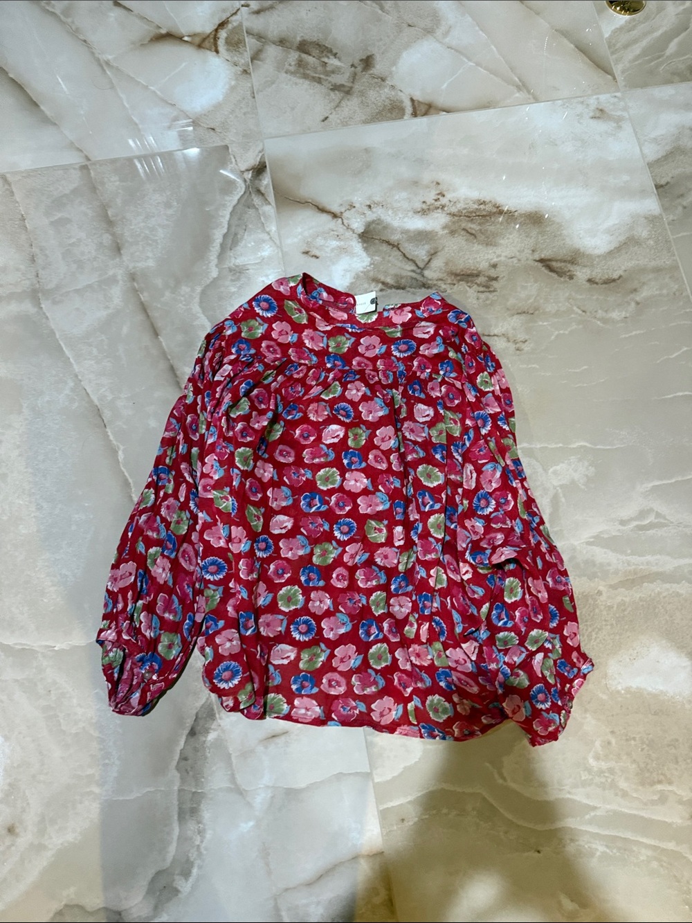 Womens the Sydney Pilcro Red Floral Button-Front Top - Lightweight Shirt - Picture 7 of 8